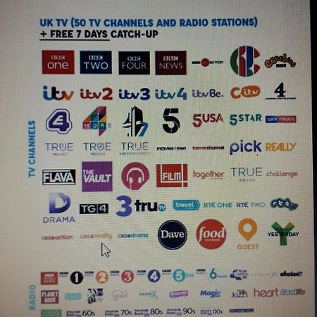 Calle Juzcar Uk Tv La Cala De Mijas Luaran gambar
