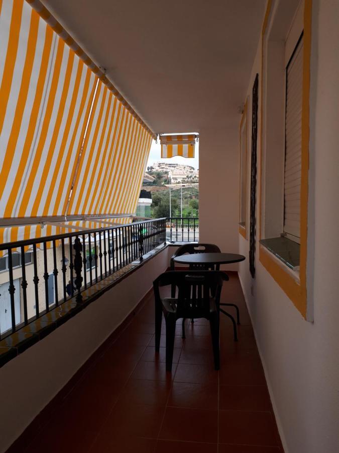 Calle Juzcar Uk Tv La Cala De Mijas Luaran gambar